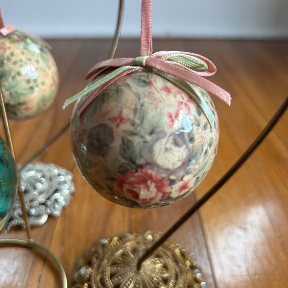 Vintage Decoupage Christmas Ball Ornament Set of 3 - Paper Mache Angel & Roses - Picture 10 of 14